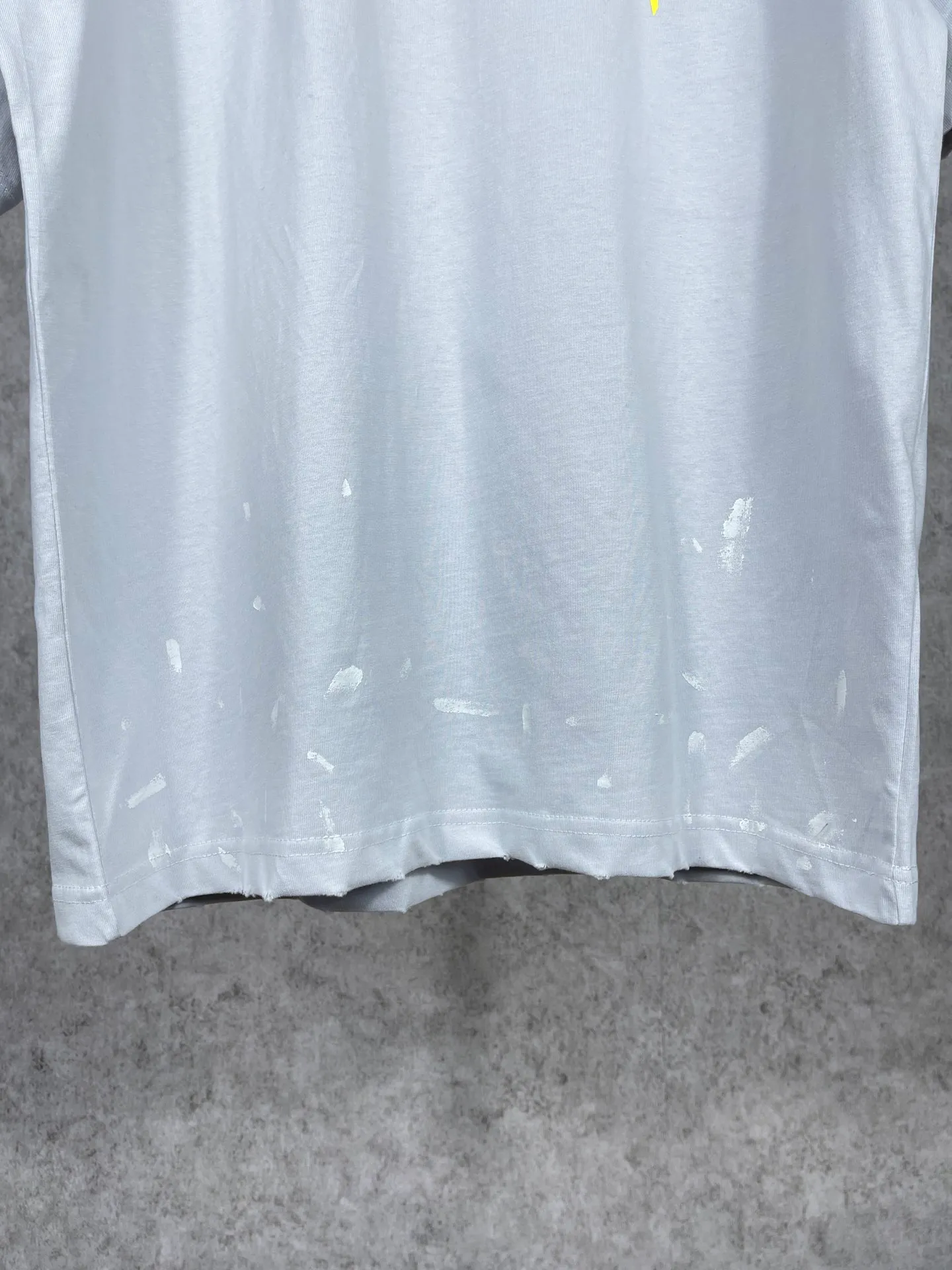 【 . Quality】 BALENCI*GA/ . T . . ZP . 260 ， . ， ，。 。Classic ， ， ， 。 ZP， ， 。 ， ， OS . Same Style ：BL 223011 ：Black. Gray. Size：XS S M L